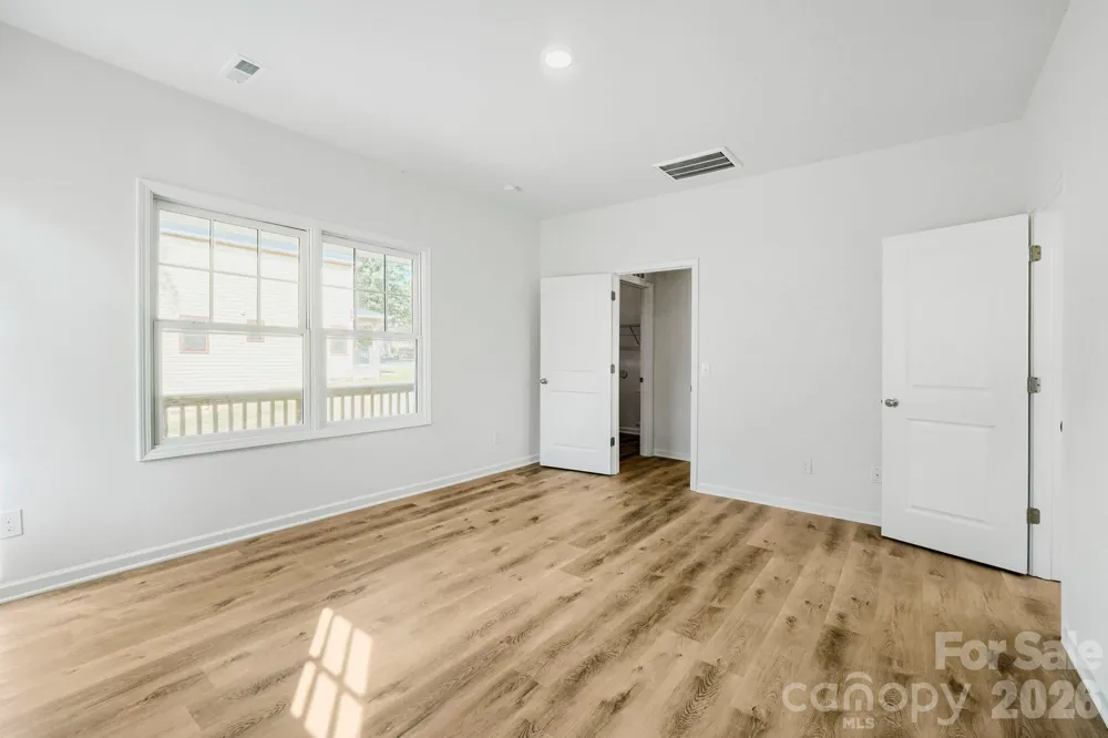 517 W Front Street Statesville, NC 28677