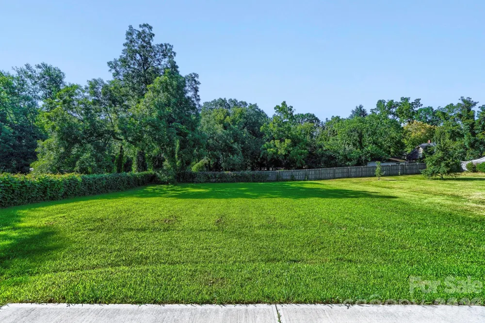 517 W Front Street Statesville, NC 28677