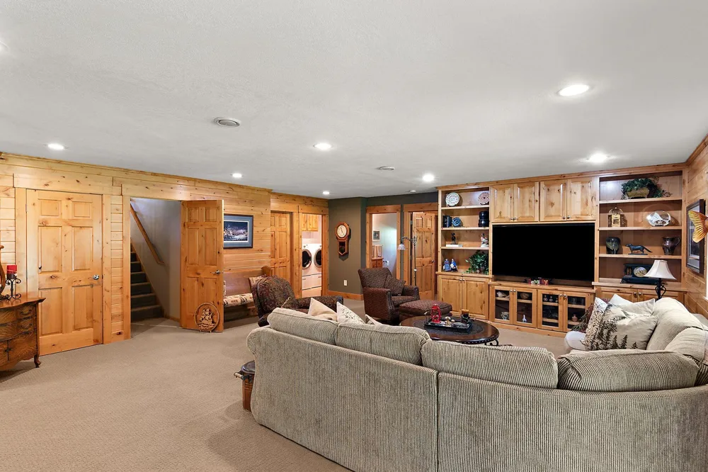 5712 Aspen Road Princeton, MN 55371