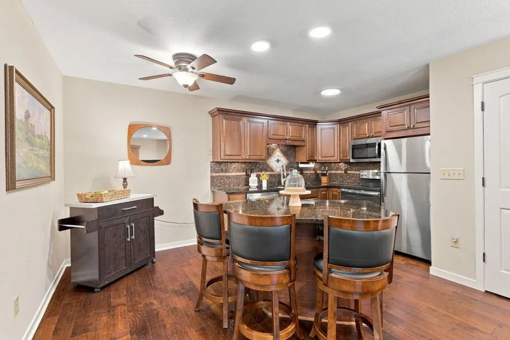 970 Pontiac Lane Chanhassen, MN 55317