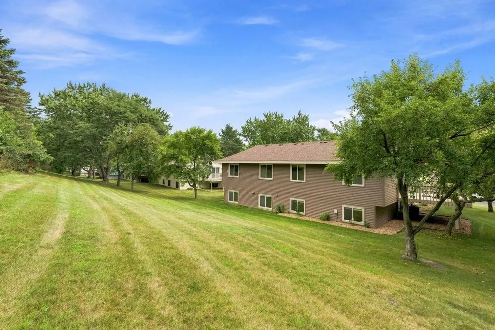 970 Pontiac Lane Chanhassen, MN 55317