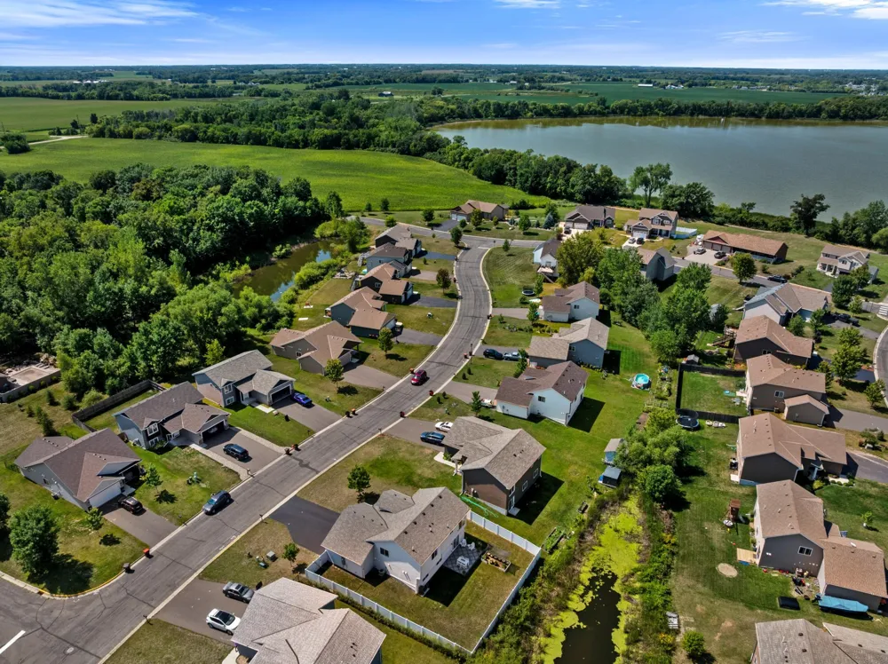366 66th Street SW Waverly, MN 55390