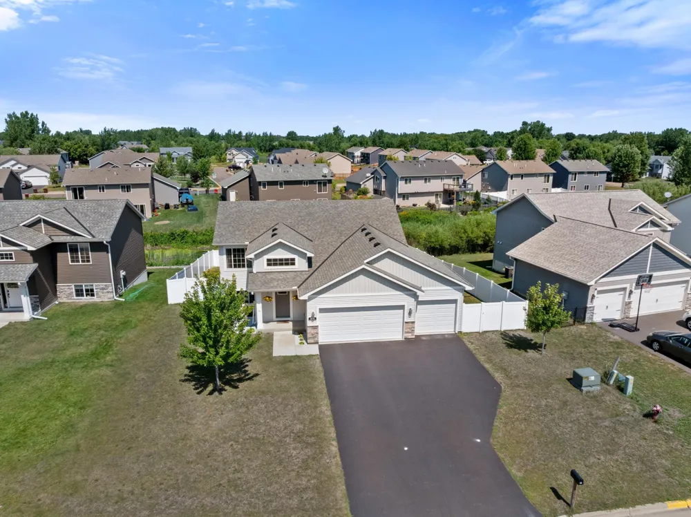 366 66th Street SW Waverly, MN 55390