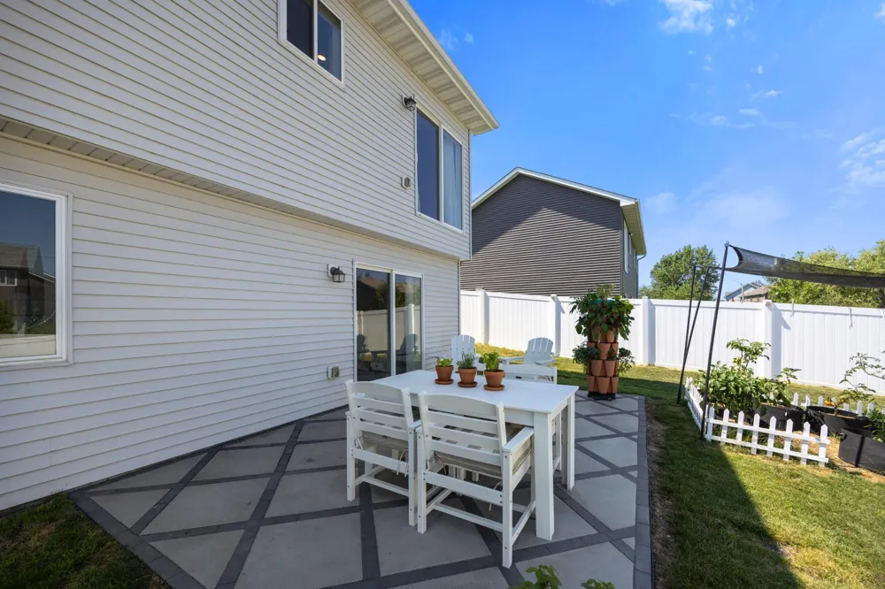 366 66th Street SW Waverly, MN 55390