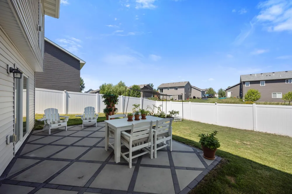 366 66th Street SW Waverly, MN 55390