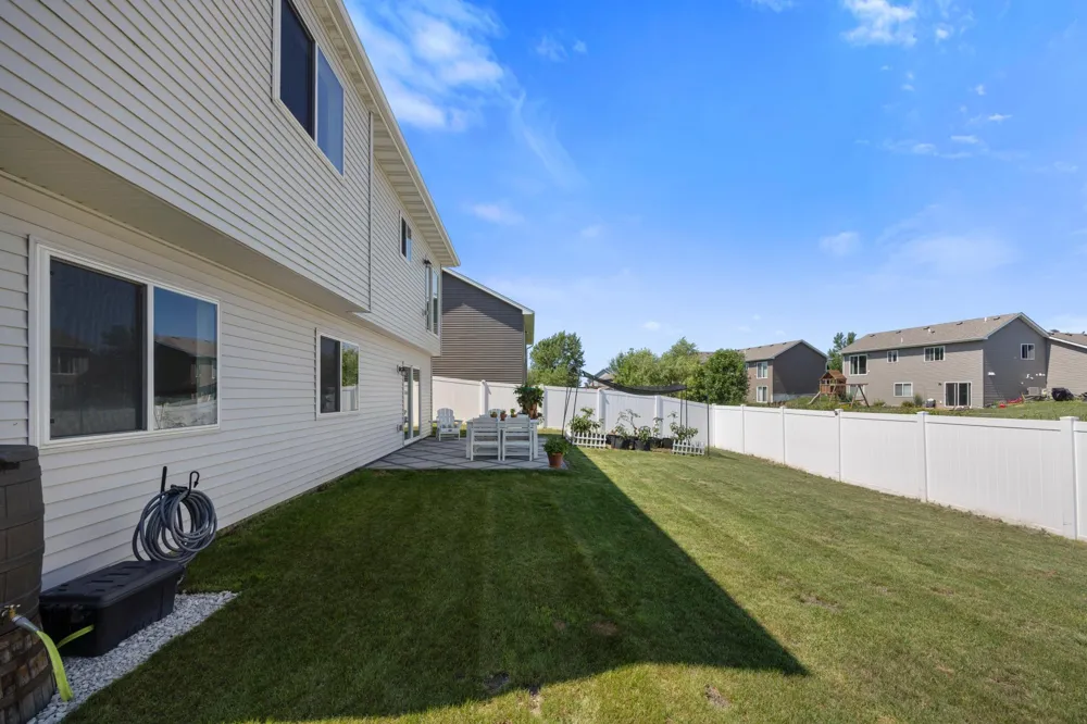 366 66th Street SW Waverly, MN 55390