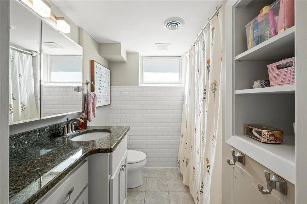 3341 Decatur Lane Saint Louis Park, MN 55426