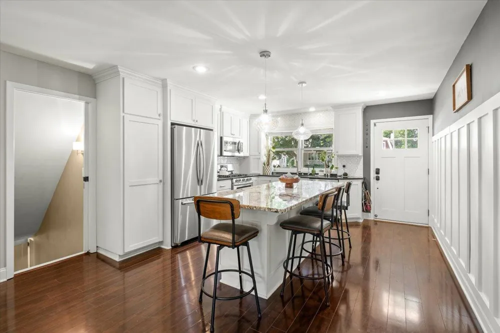 3341 Decatur Lane Saint Louis Park, MN 55426