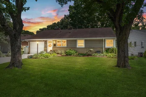 3341 Decatur Lane