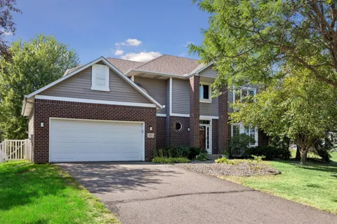 3925 Urbandale Lane