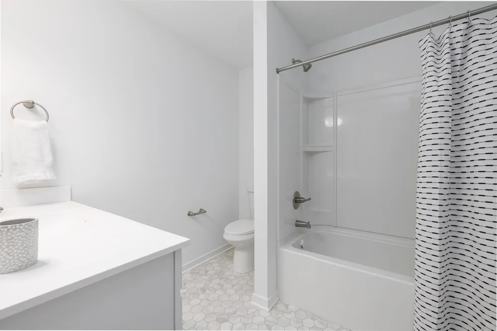 2032 James Avenue Minneapolis, MN 55411