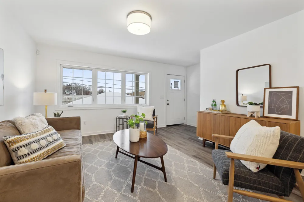 2032 James Avenue Minneapolis, MN 55411
