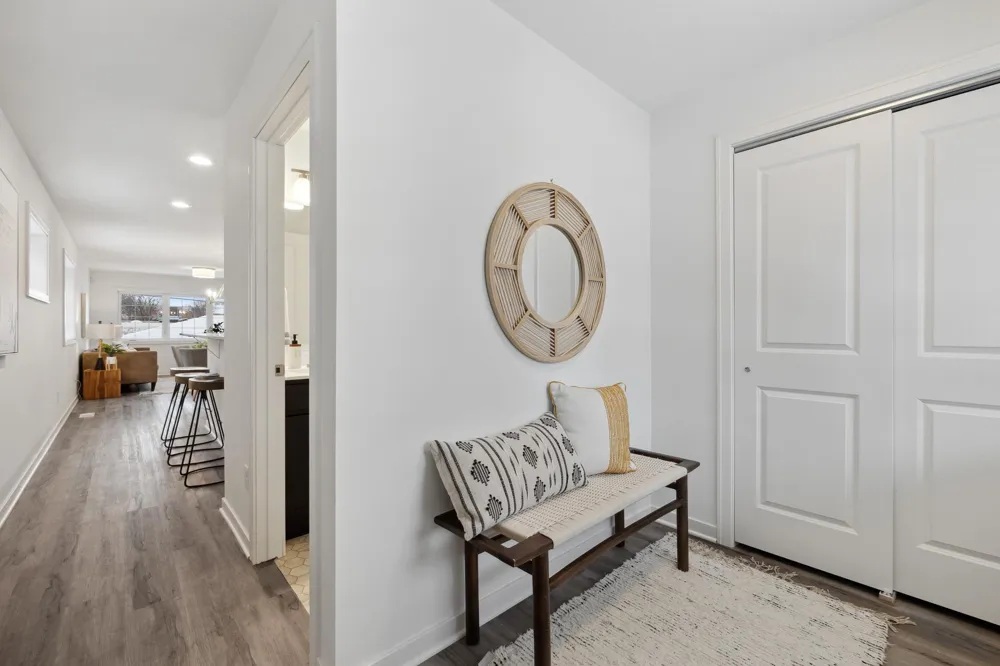 2032 James Avenue Minneapolis, MN 55411