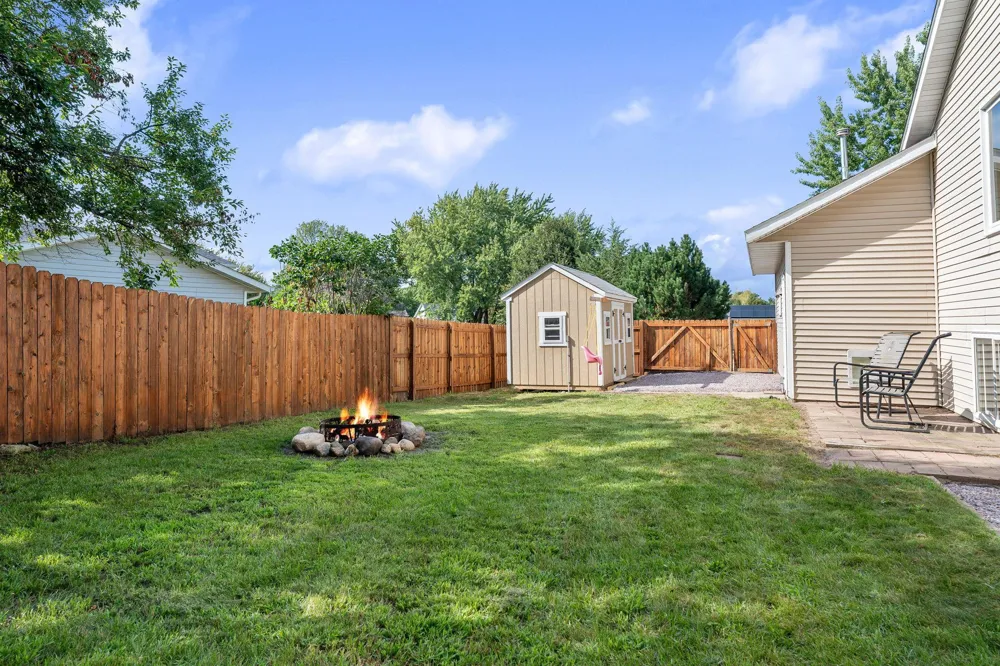 1939 Greenwood Drive NE Owatonna, MN 55060