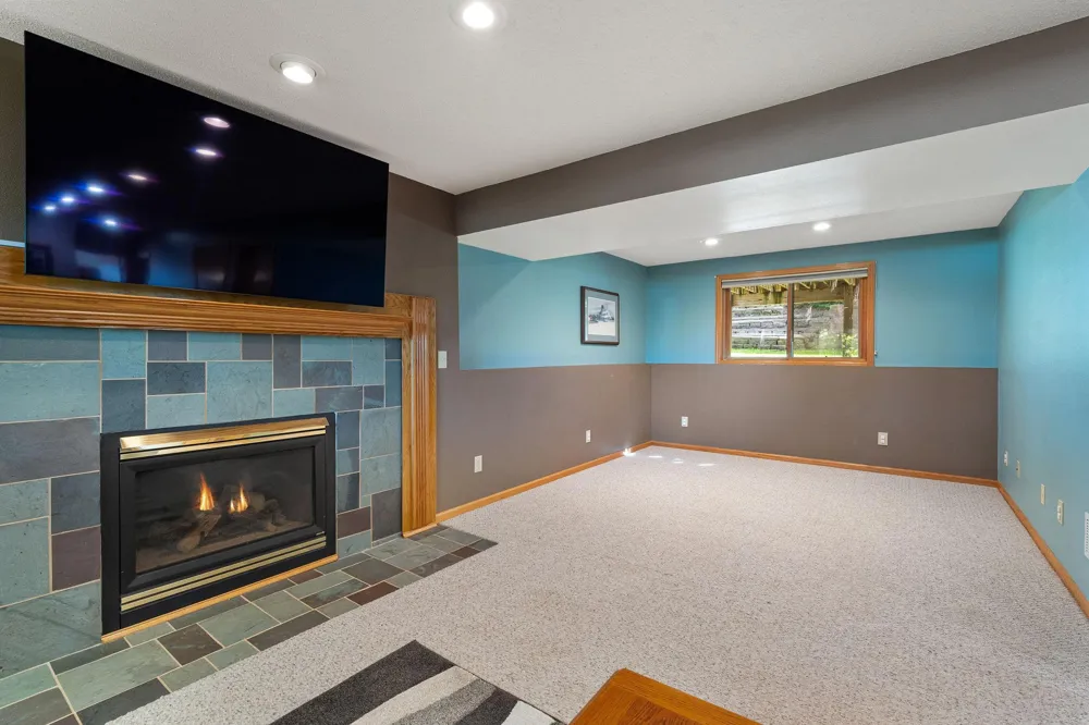 1939 Greenwood Drive NE Owatonna, MN 55060