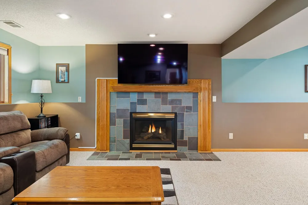 1939 Greenwood Drive NE Owatonna, MN 55060