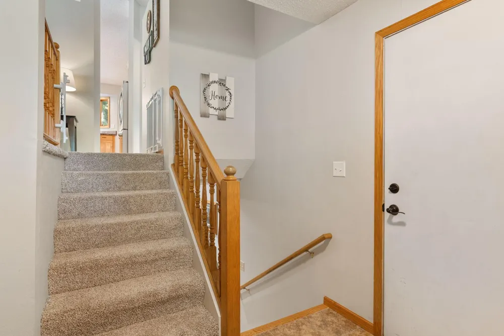 1939 Greenwood Drive NE Owatonna, MN 55060