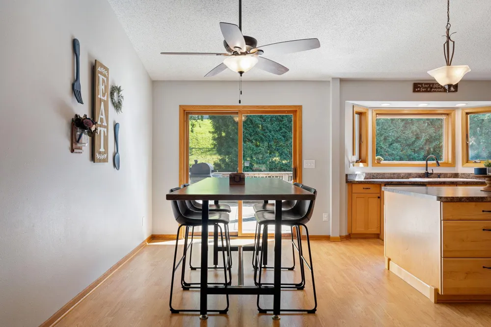 1939 Greenwood Drive NE Owatonna, MN 55060