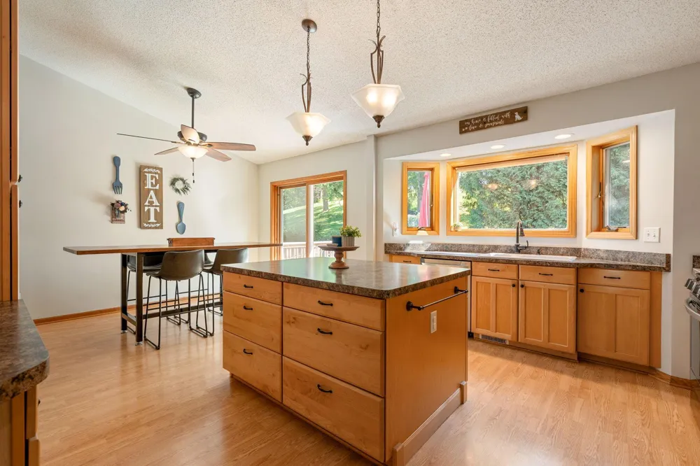 1939 Greenwood Drive NE Owatonna, MN 55060