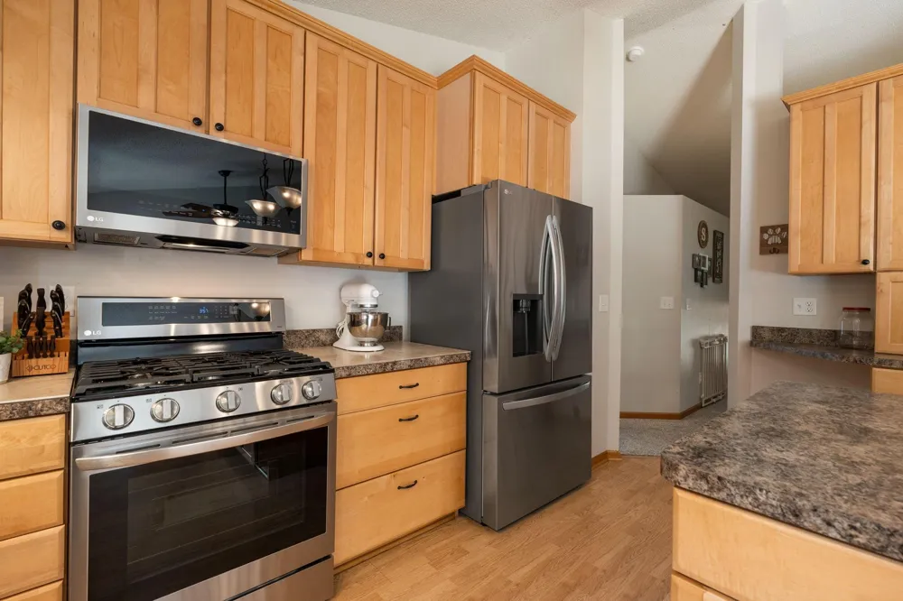 1939 Greenwood Drive NE Owatonna, MN 55060
