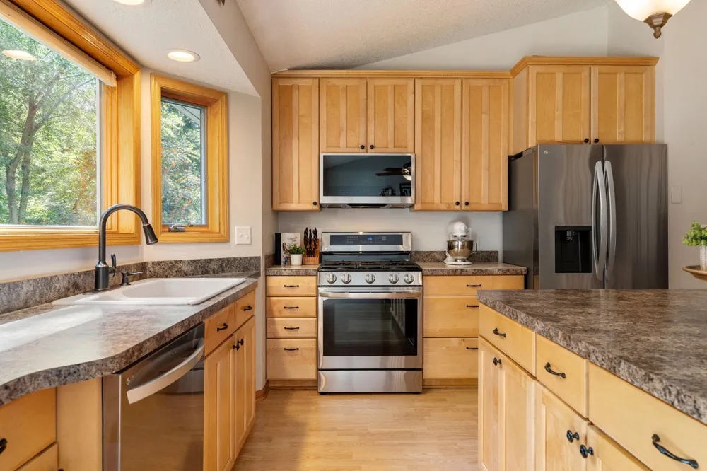1939 Greenwood Drive NE Owatonna, MN 55060