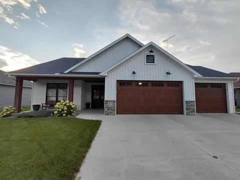 5839 Rivers Edge Drive