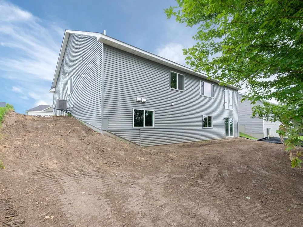 1228 Olivia Street SE New Prague, MN 56071