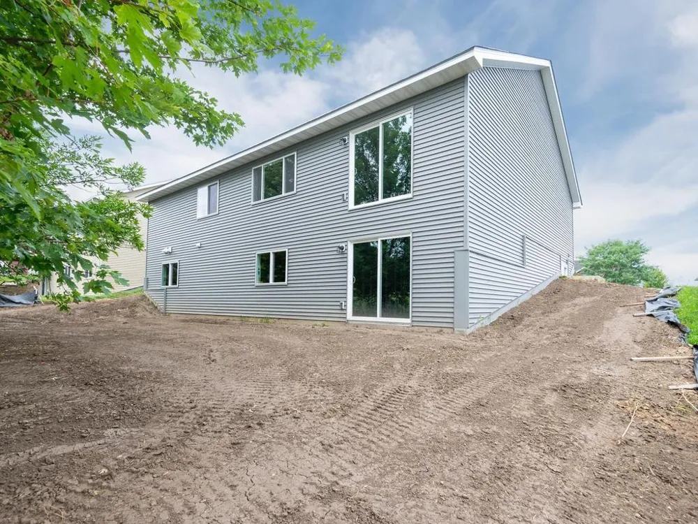 1228 Olivia Street SE New Prague, MN 56071