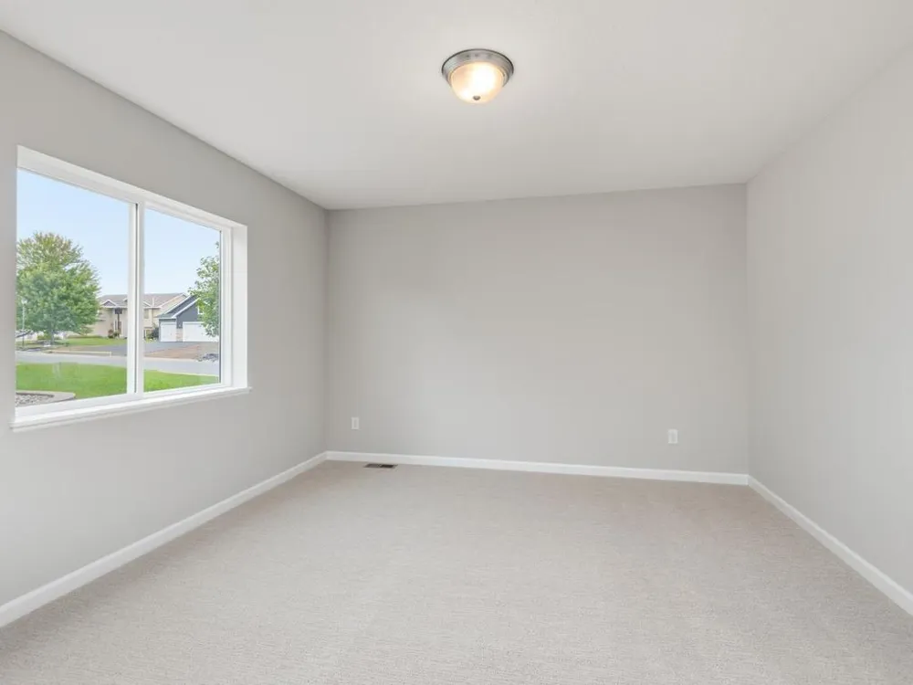 1228 Olivia Street SE New Prague, MN 56071