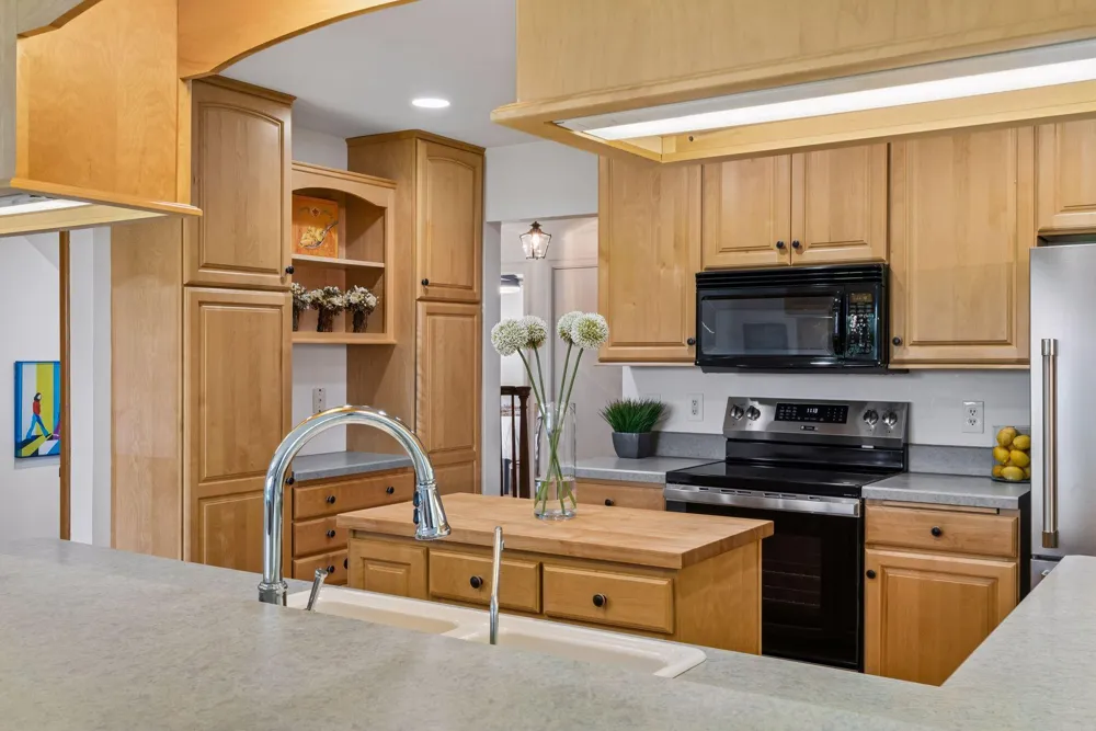 1709 Preston Lane Hopkins, MN 55343