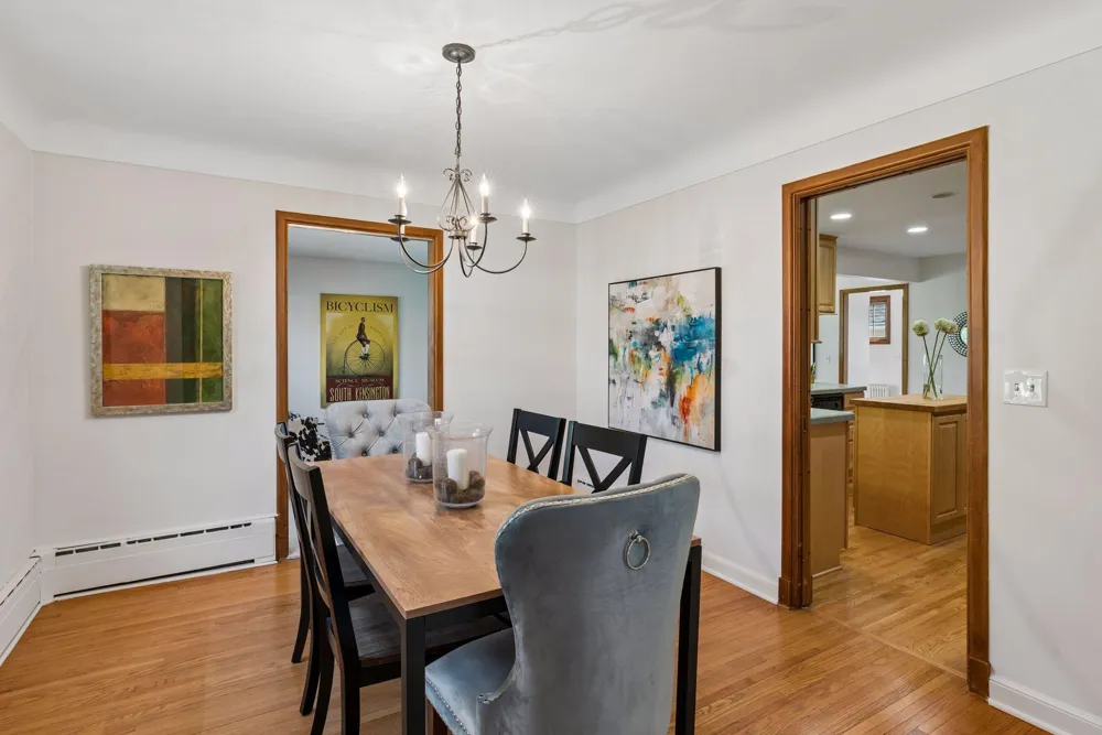 1709 Preston Lane Hopkins, MN 55343