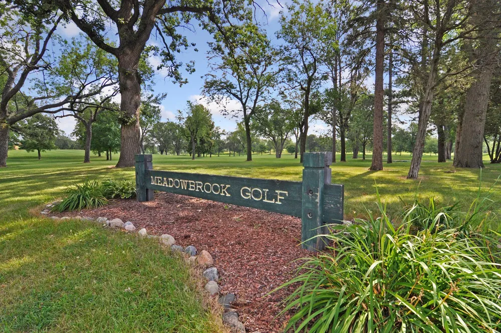 1709 Preston Lane Hopkins, MN 55343