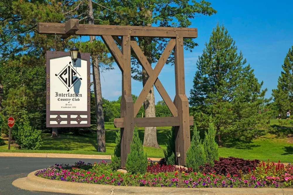 1709 Preston Lane Hopkins, MN 55343