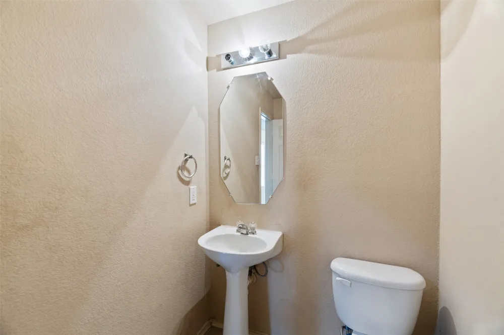 2708 Waterton Drive Little Elm, TX 75068