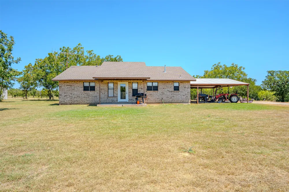 600 County Road 427 De Leon, TX 76444