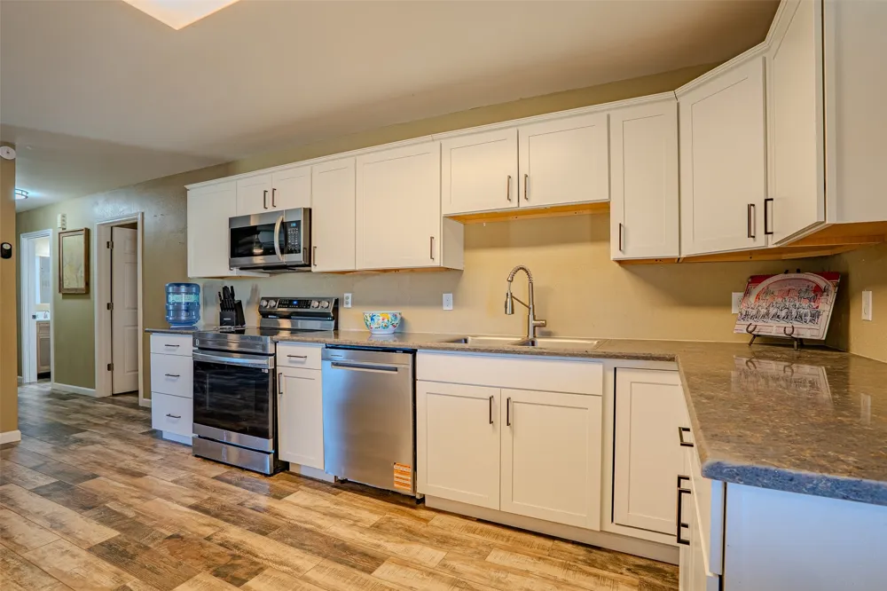 600 County Road 427 De Leon, TX 76444