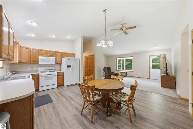 275 S 35 ROAD Selma Township, MI 49601