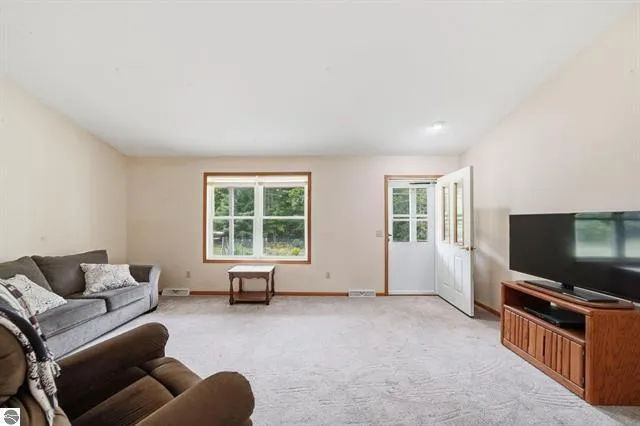 275 S 35 ROAD Selma Township, MI 49601