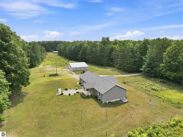 275 S 35 ROAD Selma Township, MI 49601