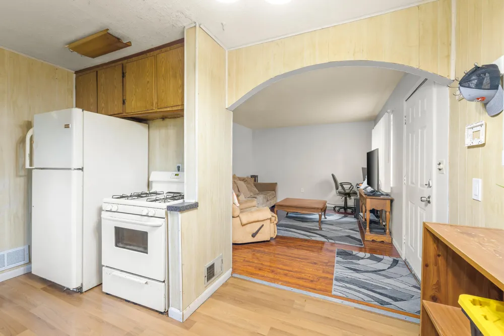 6770 Marvin Street Taylor City, MI 48180