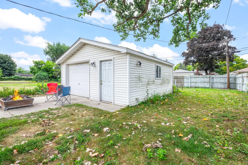 6770 Marvin Street Taylor City, MI 48180