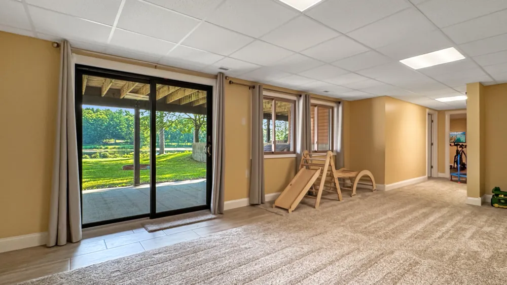 125 Lakewood Drive Cherry Grove Township, MI 49601