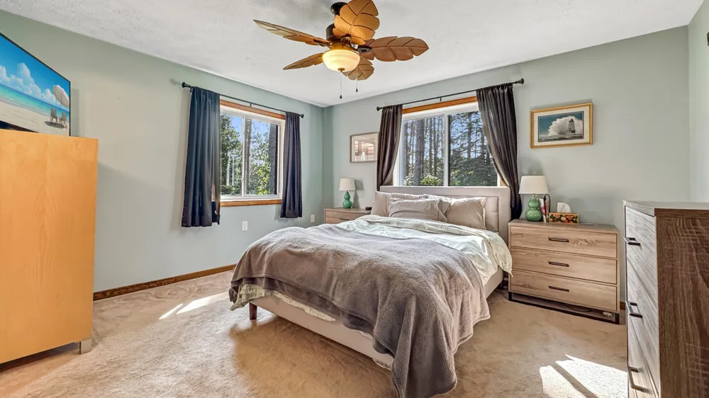 125 Lakewood Drive Cherry Grove Township, MI 49601