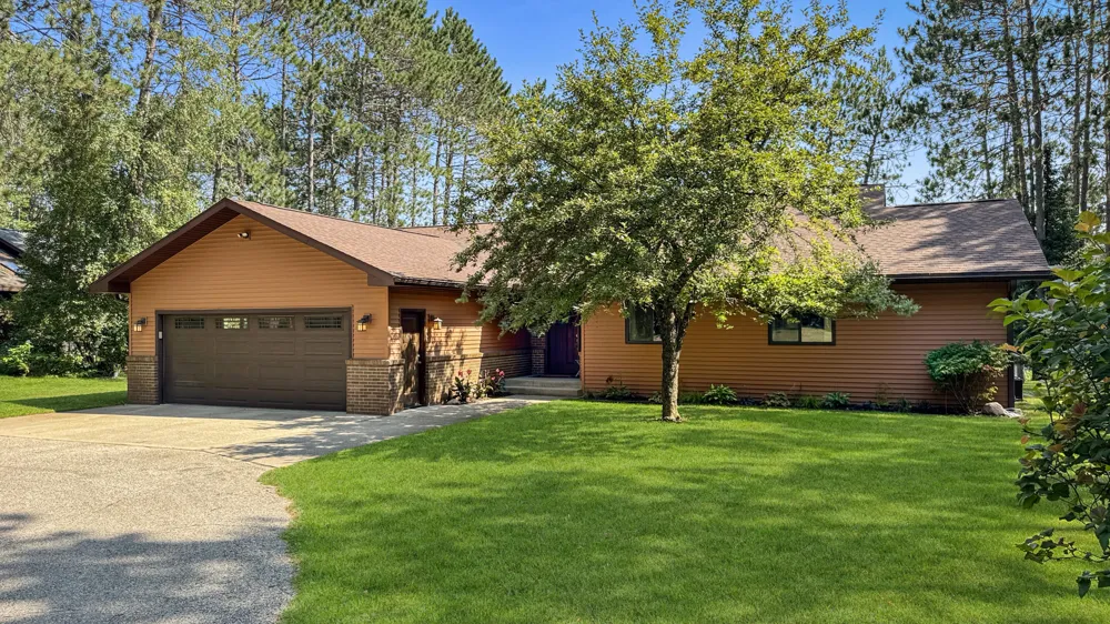 125 Lakewood Drive Cherry Grove Township, MI 49601
