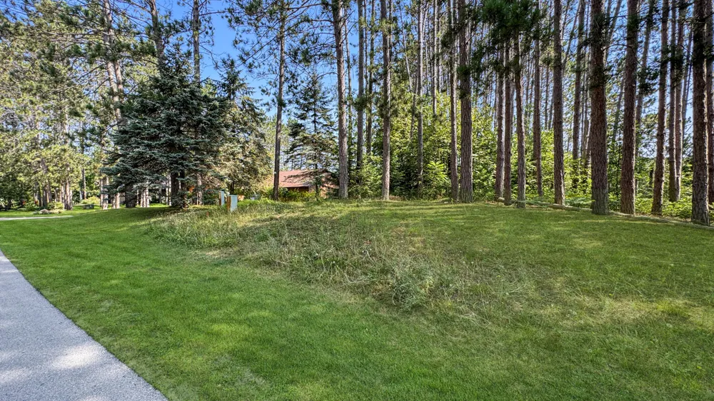 125 Lakewood Drive Cherry Grove Township, MI 49601