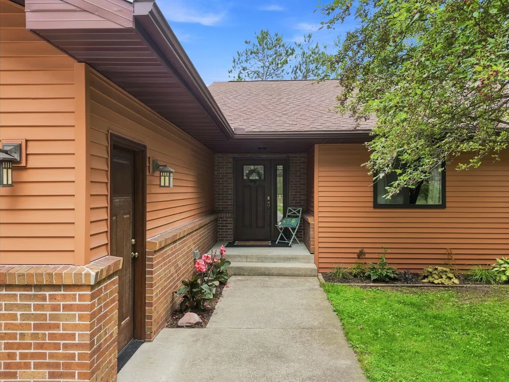 125 Lakewood Drive Cherry Grove Township, MI 49601
