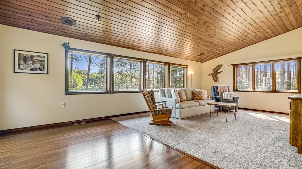125 Lakewood Drive Cherry Grove Township, MI 49601