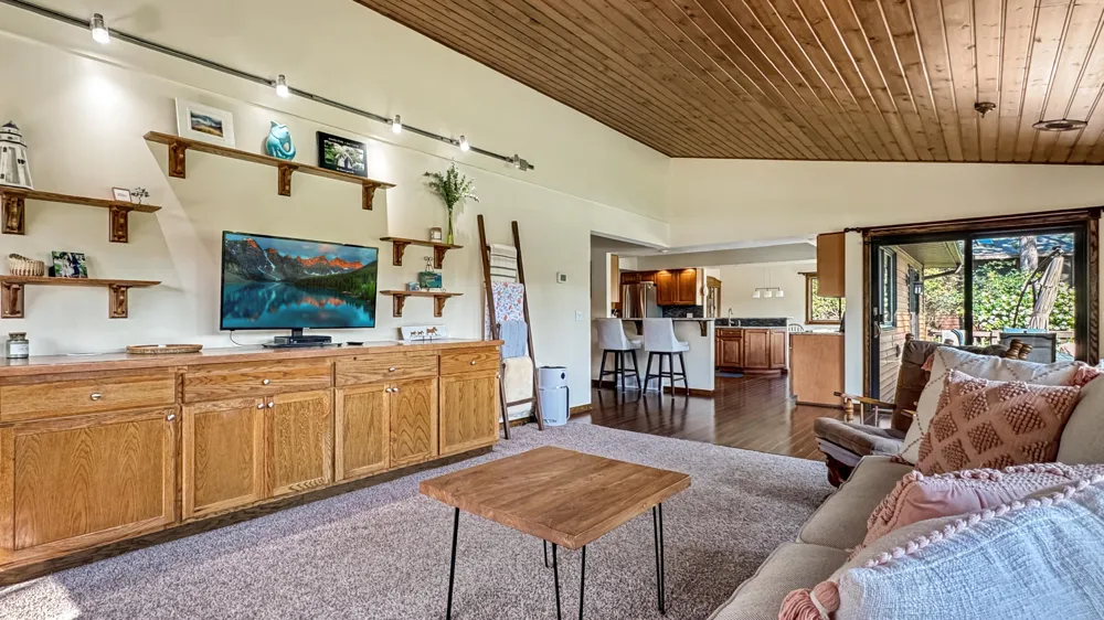 125 Lakewood Drive Cherry Grove Township, MI 49601