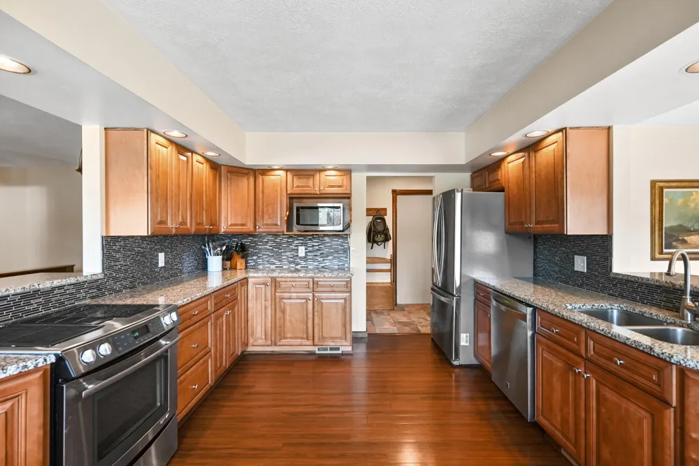 125 Lakewood Drive Cherry Grove Township, MI 49601