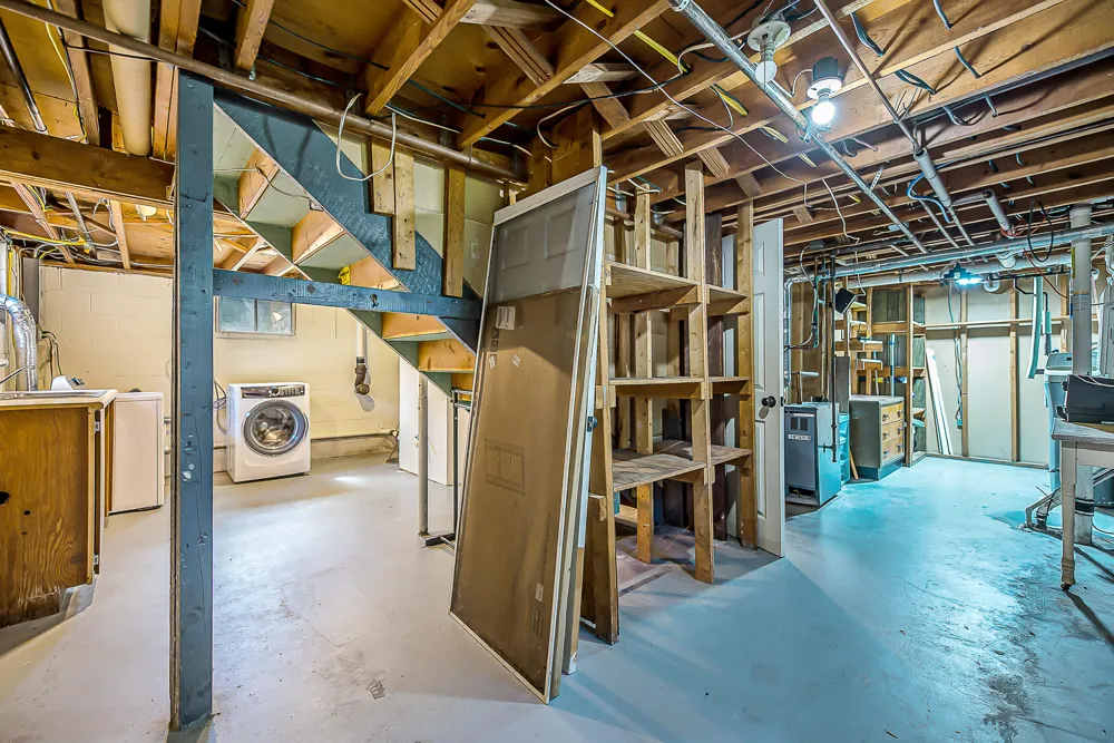 8452 Huron River Drive Webster Township, MI 48130